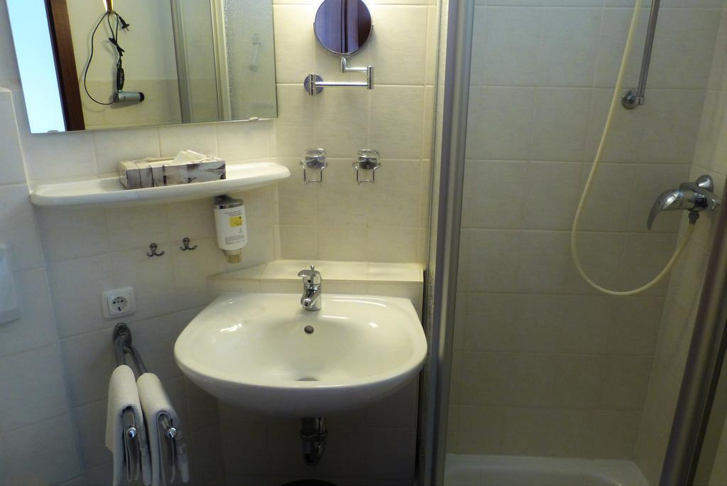 Hotel Am Kurpark Malente Room photo